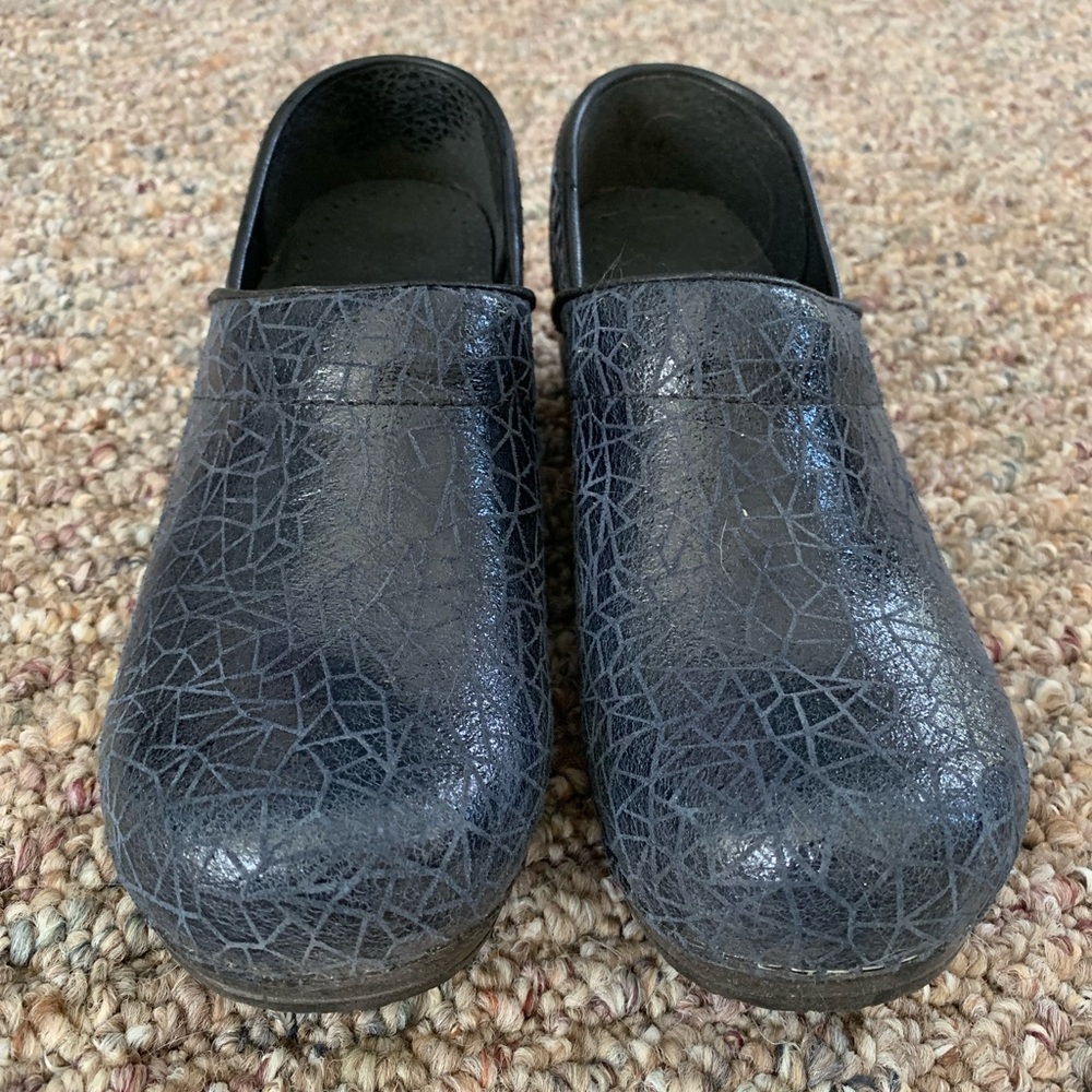 Sanita clogs